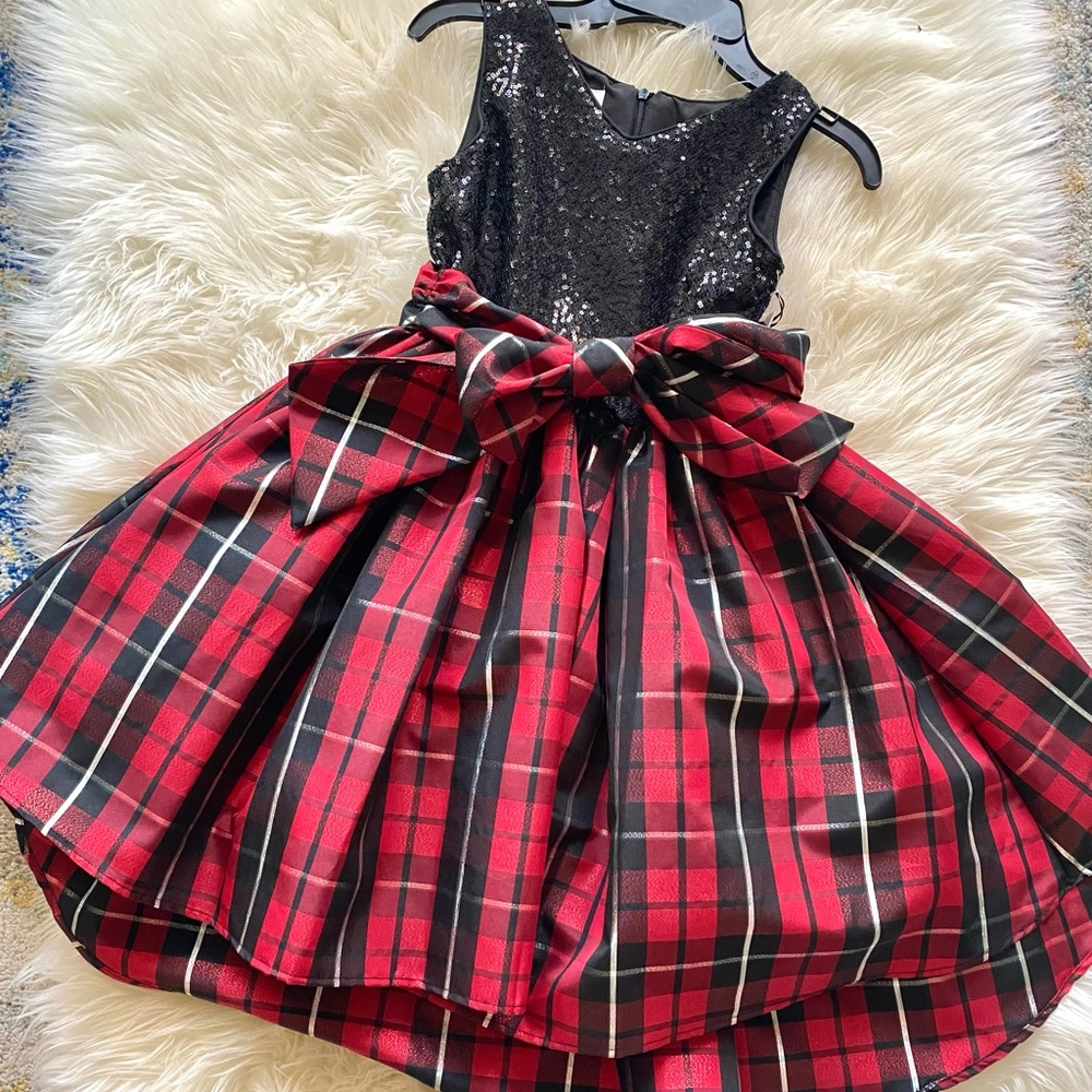 SIZE 8  deep red/ black Pippa and Julie holiday dress